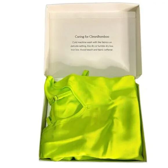 Ettitude Sateen Camisole (Lime) Medium - Picture 2 of 3